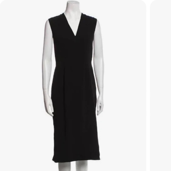 Burberry London Crepe V-Neck
Sleeveless Little Black Dress midi Sexy Size 8 - Picture 3 of 15